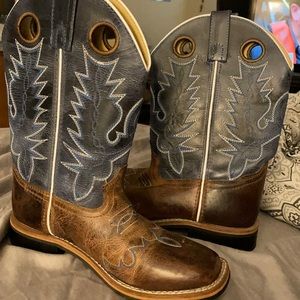 Ladies cowboy boots
